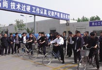 ����܇���T